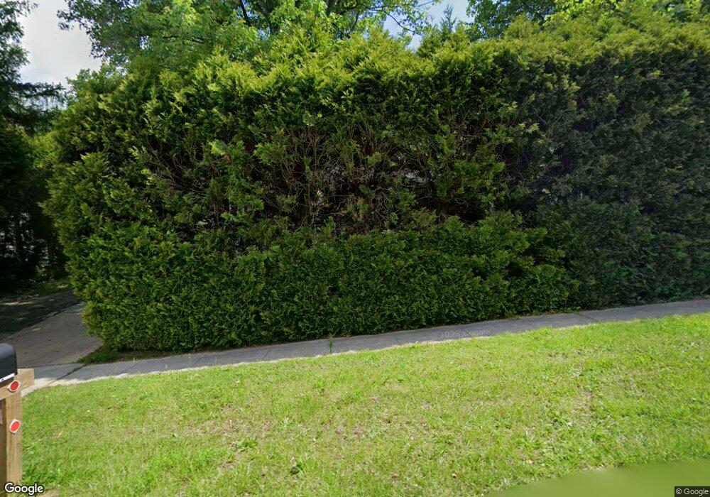 10618 Zion Dr, Fairfax, VA 22032 - photo 1