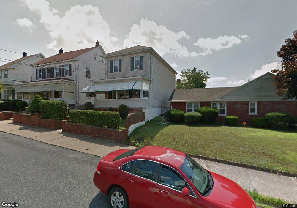 712 Carson St, Hazleton, PA 18201 - photo 1