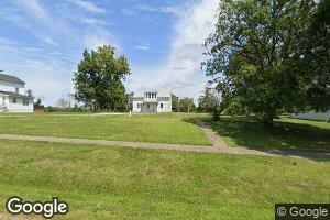 303/305 N 4th St, Edina, MO 63537