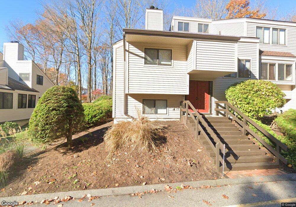 8 Comstock Trail, Brookfield, CT 06804 - photo 1