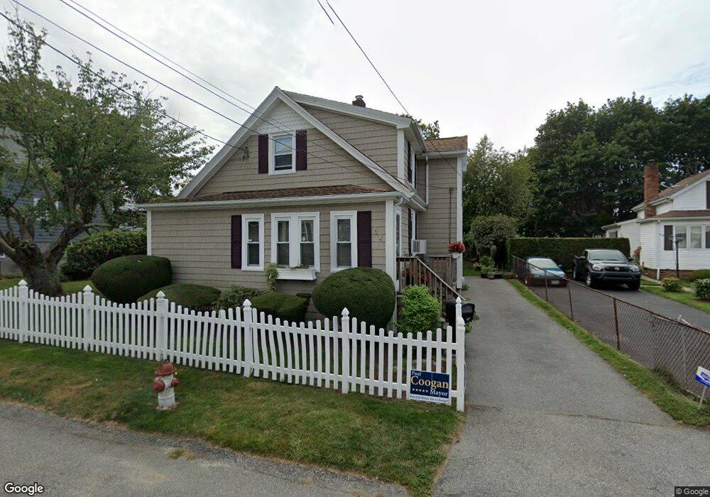 61 Pebble St, Fall River, MA 02721 - photo 1