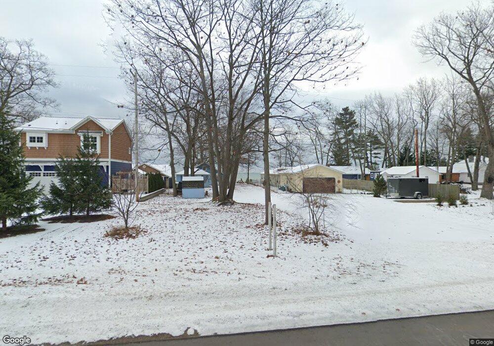 292 N Huron Rd, Au Gres, MI 48703 - photo 1