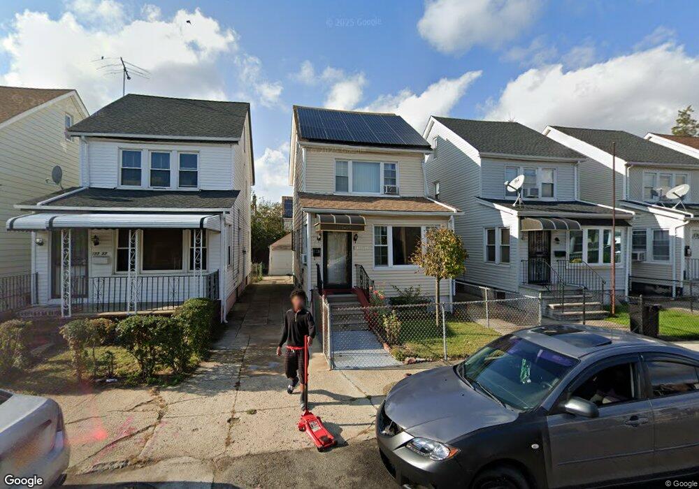 17739 Troutville Rd, Jamaica, NY 11434 - photo 1