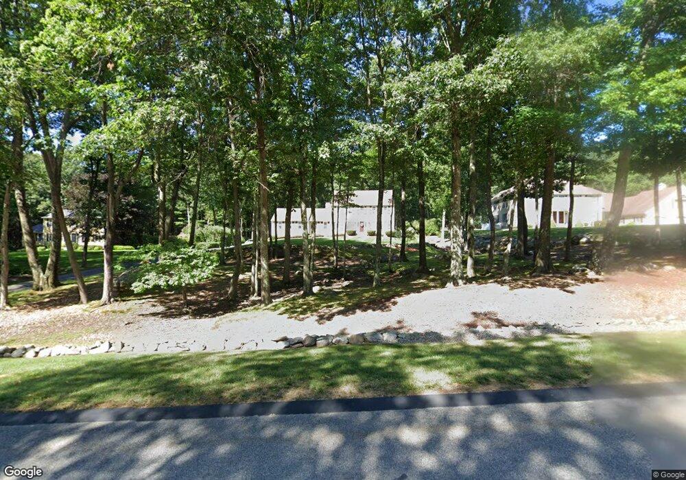 15 Concord Coach Dr, Salem, NH 03079 - photo 1