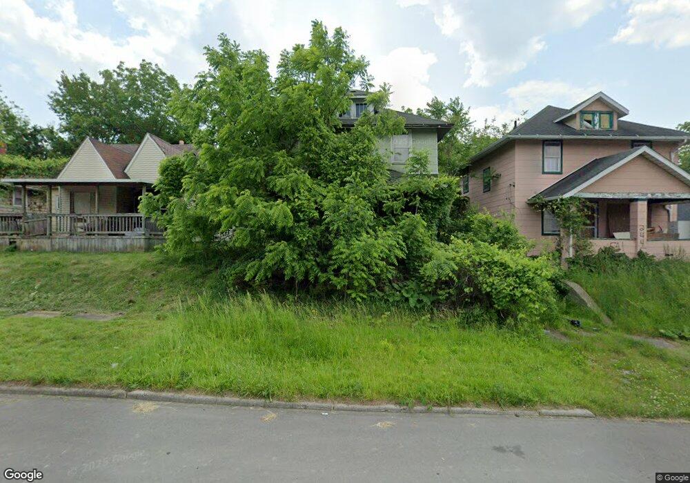 2441 Zimmerman St, Flint, MI 48503 - photo 1