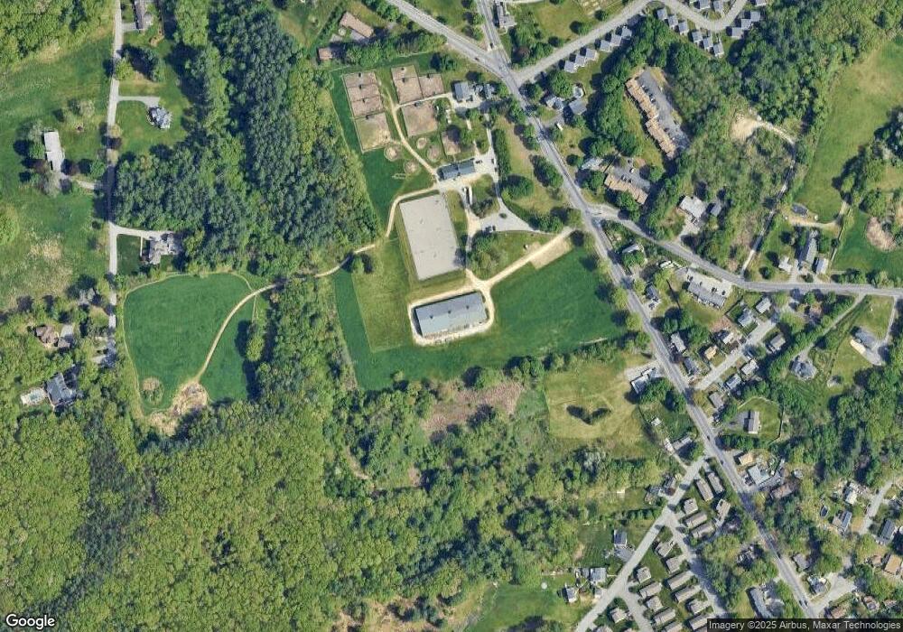 710 Mammoth Rd, Dracut, MA 01826 - photo 1