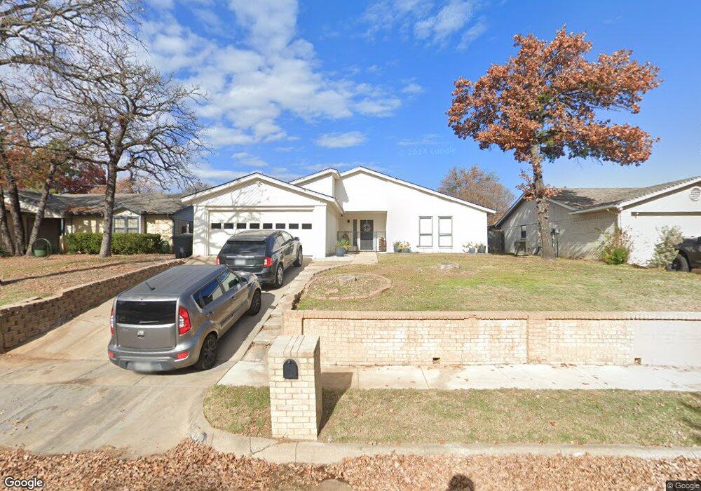 809 Morning Glory Ln, Bedford, TX 76021 - photo 1