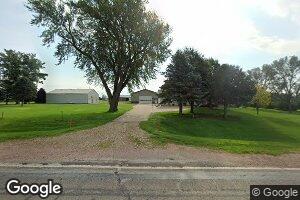 3308 Us 75 Ave, Hull, IA 51239