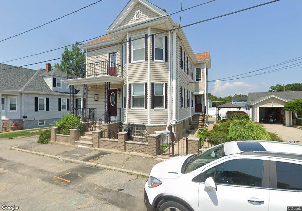 31 Perry St, South Dartmouth, MA 02748 - photo 1