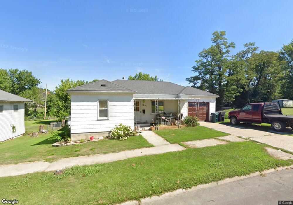 849 W Coates St, Moberly, MO 65270 - photo 1