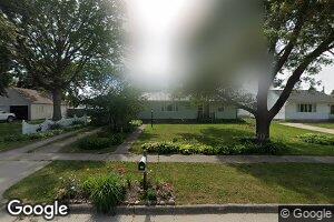 534 7th St, Jesup, IA 50648