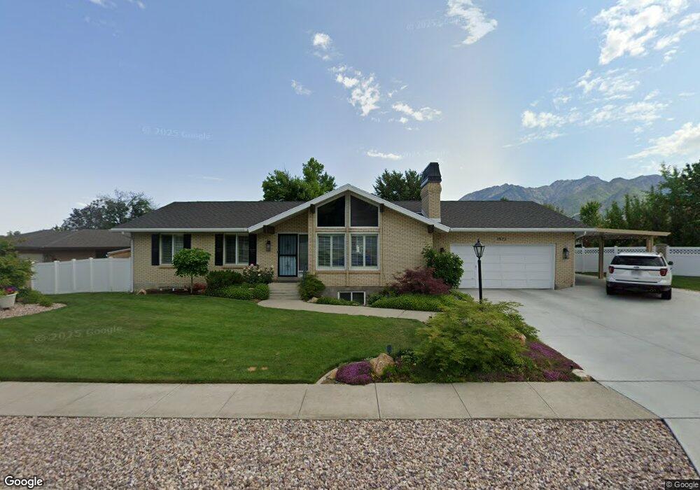 1975 Johnstone Cir, Sandy, UT 84093 - photo 1
