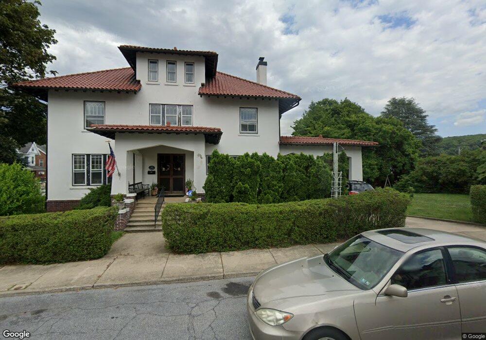 39 N 3rd St, Emmaus, PA 18049 - photo 1