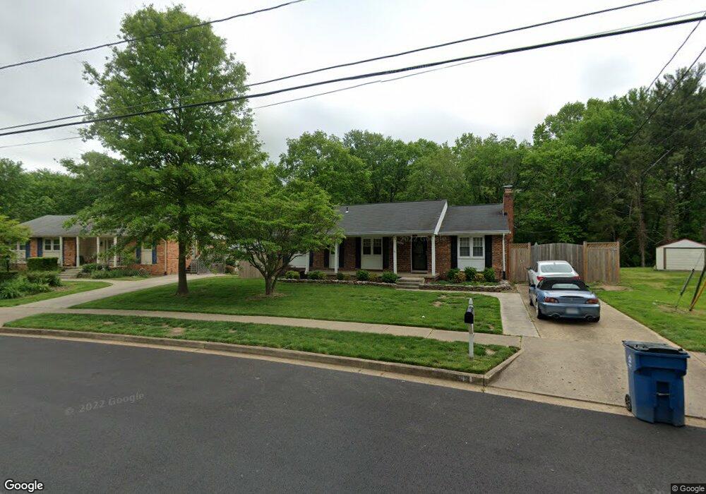 5211 Portsmouth Rd, Fairfax, VA 22032 - photo 1