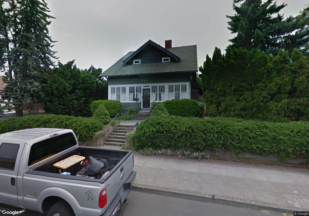 420 E 11th St, the Dalles, OR 97058 - photo 1