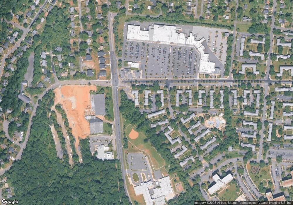 1707 Belle View Blvd unit B2, Alexandria, VA 22307 - photo 1