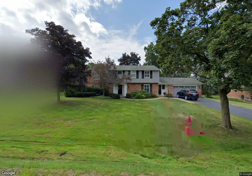 1671 Hoit Tower Dr, Bloomfield Hills, MI 48302 - photo 1