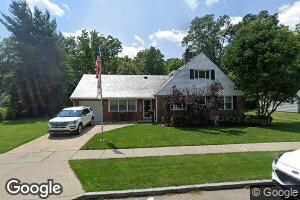 29 Avenell Ln, Cincinnati, OH 45218