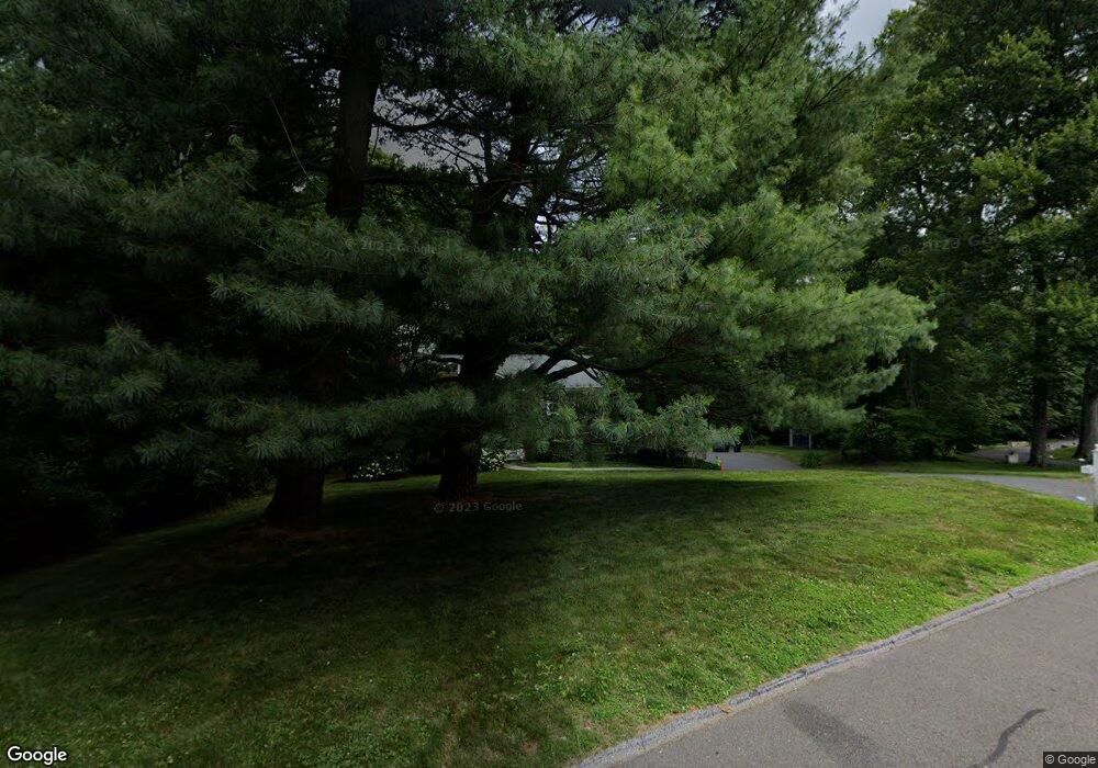 114 White Oak Ln, Stamford, CT 06905 - photo 1