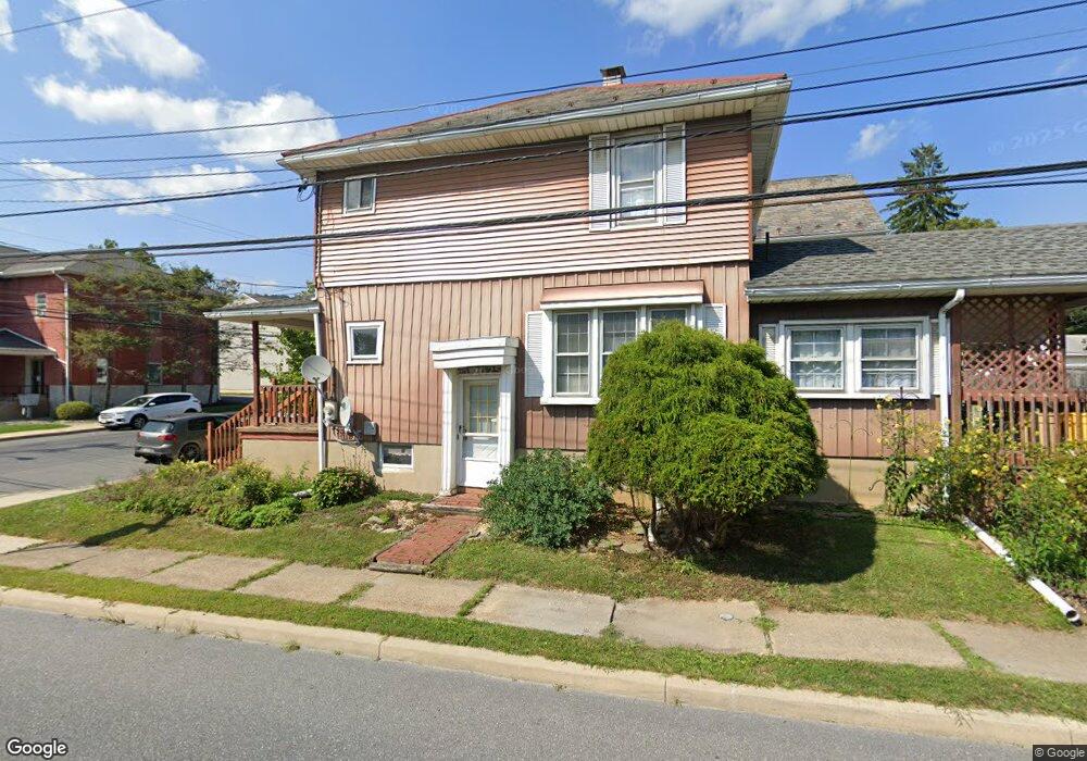 7 N Lehigh Ave, Wind Gap, PA 18091 - photo 1