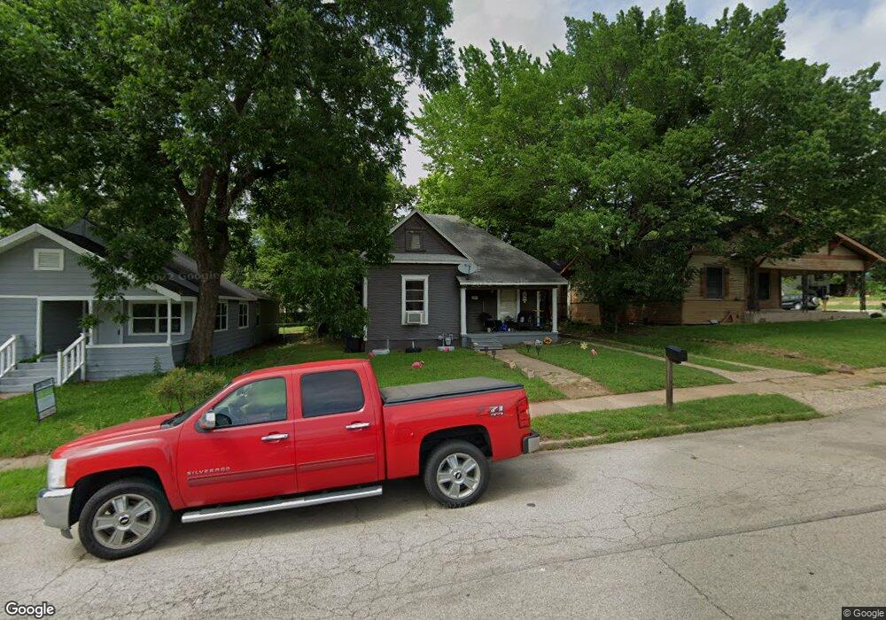 303 W Monterey St, Denison, TX 75020 - photo 1