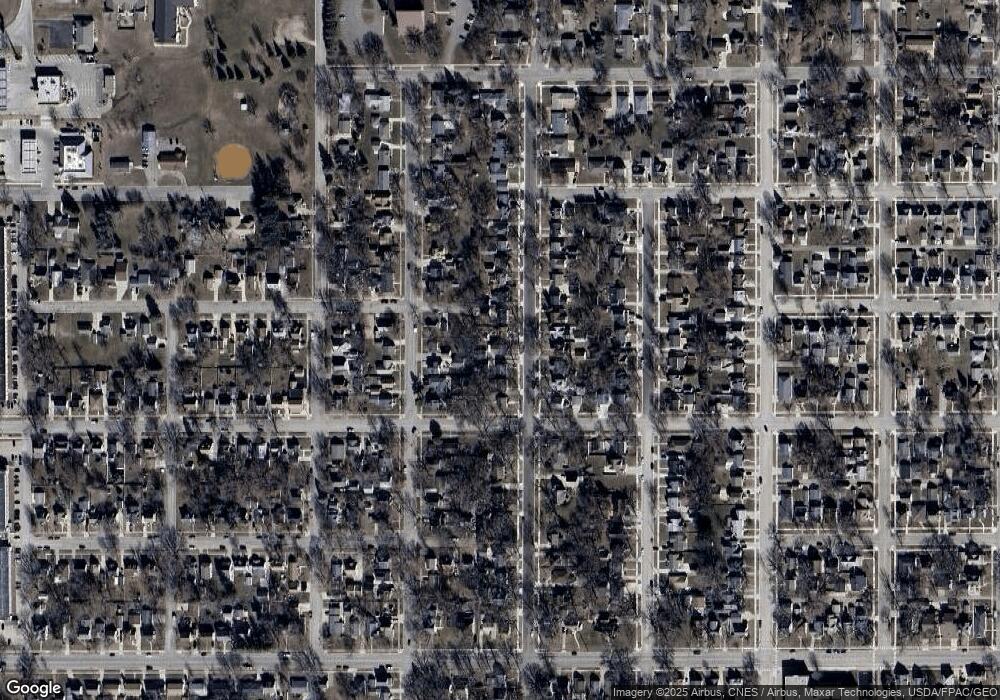 1107 10th St NW, Austin, MN 55912 - photo 1