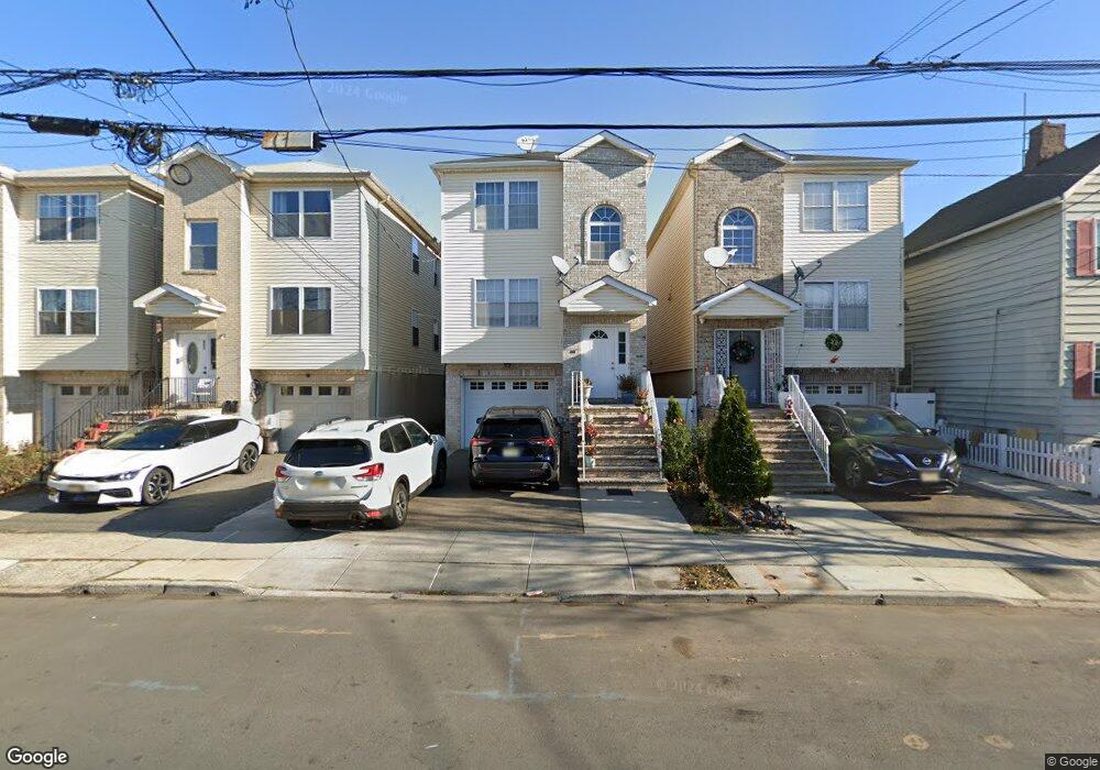 651 S Park Ave, Elizabeth, NJ 07208 - photo 1
