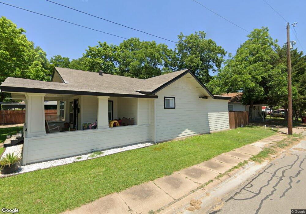 200 W 7th St, Bonham, TX 75418 - photo 1