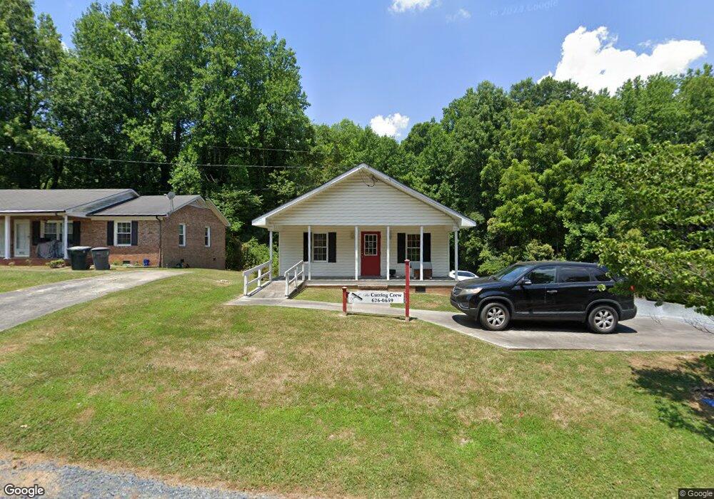 1106 Uwharrie St, Asheboro, NC 27203 - photo 1