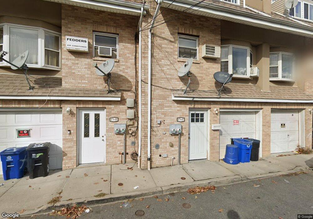 173-37 Vaswani Ave, Jamaica, NY 11434 - photo 1