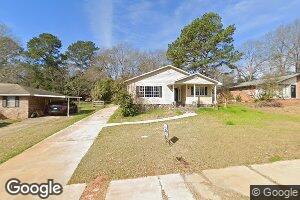 105 Garvin Dr, Centerville, GA 31028