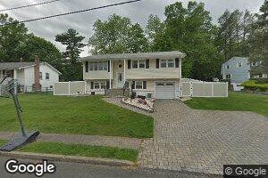 60 Charles St, Tappan, NY 10983