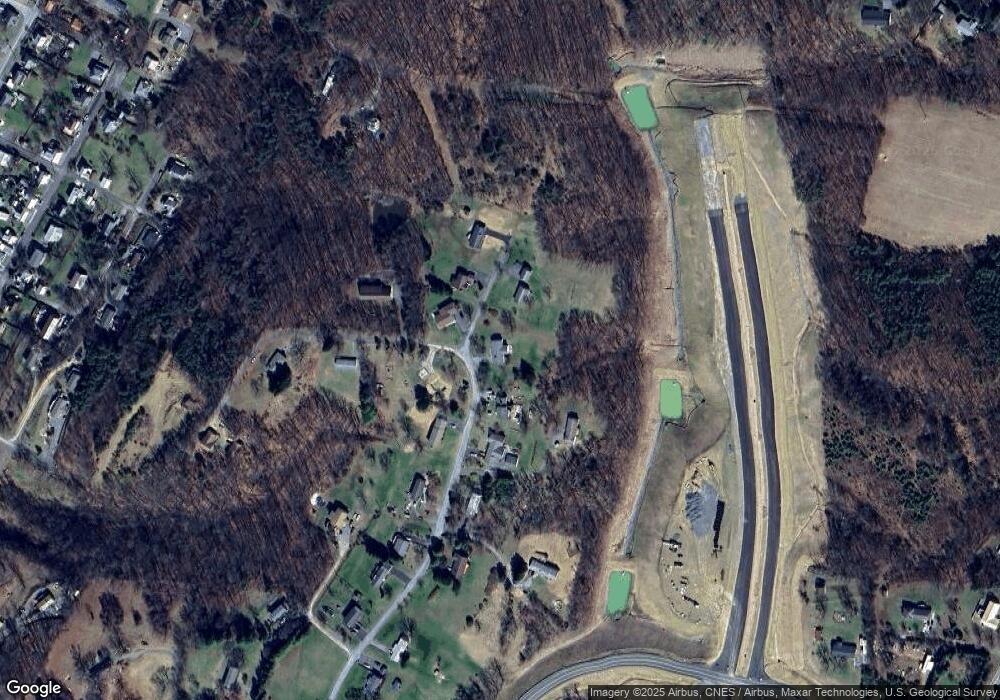 280 Morgan Ln, Berkeley Springs, WV 25411 - photo 1