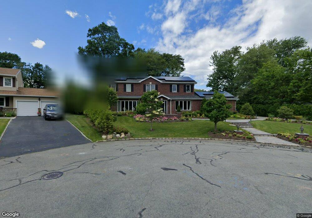 5 Maple Dr, Port Washington, NY 11050 - photo 1