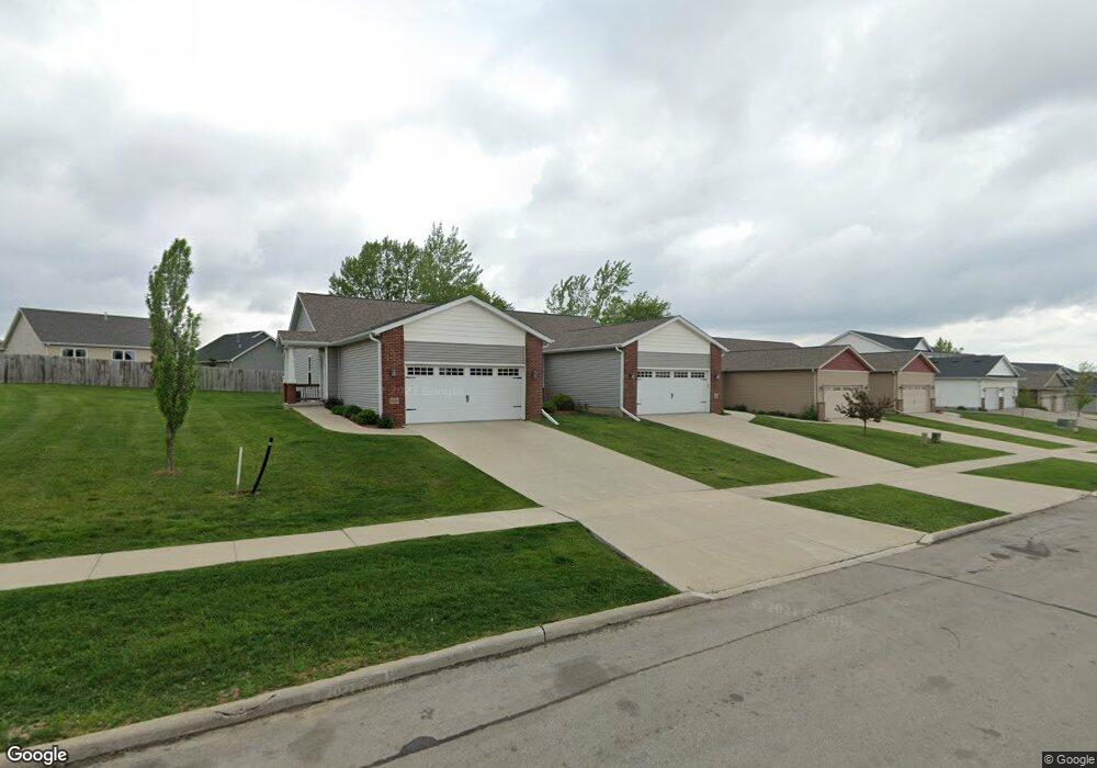 4164 Mourning Dove Dr, Waterloo, IA 50702 - photo 1