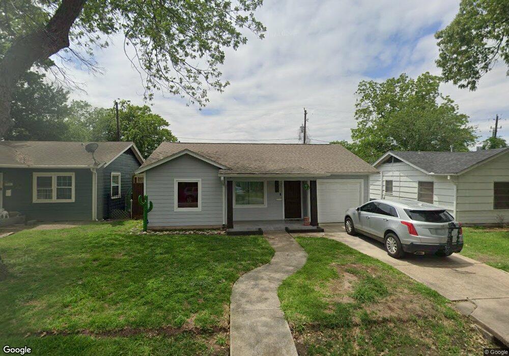 1907 Tabor St, Houston, TX 77009 - photo 1