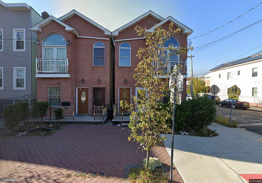 113 Dwight St unit 2nd Floor, Jersey City, NJ 07305 - photo 1