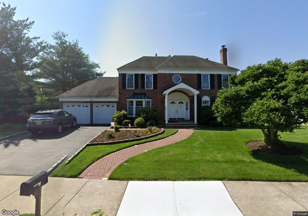 15 Crestview Dr, Kendall Park, NJ 08824 - photo 1
