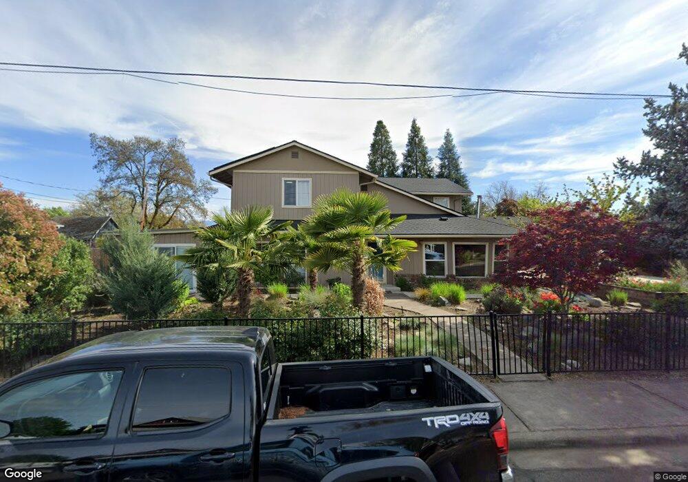 634 Cedar St, Central Point, OR 97502 - photo 1