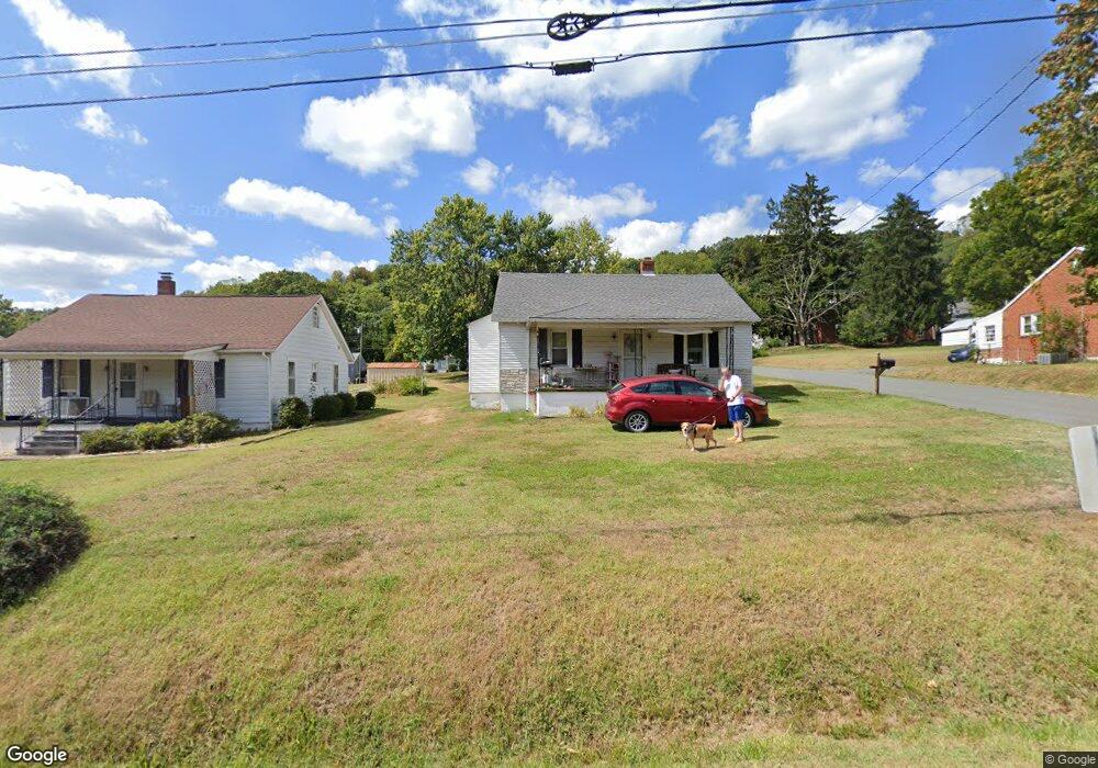 215 Montgomery Rd, Staunton, VA 24401 - photo 1