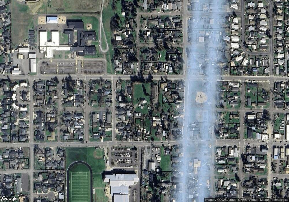 593 A St, Creswell, OR 97426 - photo 1