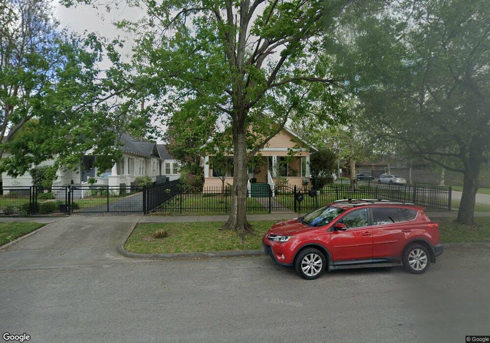 1502 Arlington St, Houston, TX 77008 - photo 1