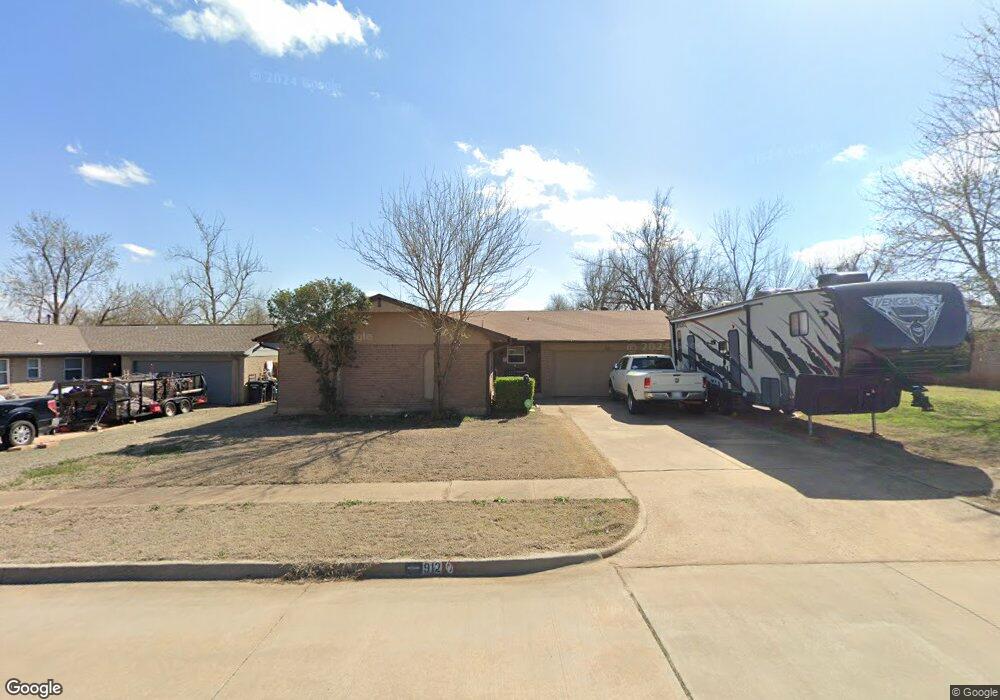 912 NE 6th St, Moore, OK 73160 - photo 1