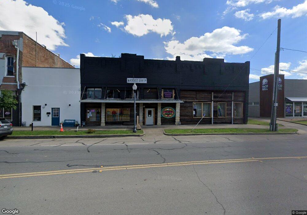 117 W Sam Rayburn Dr, Bonham, TX 75418 - photo 1