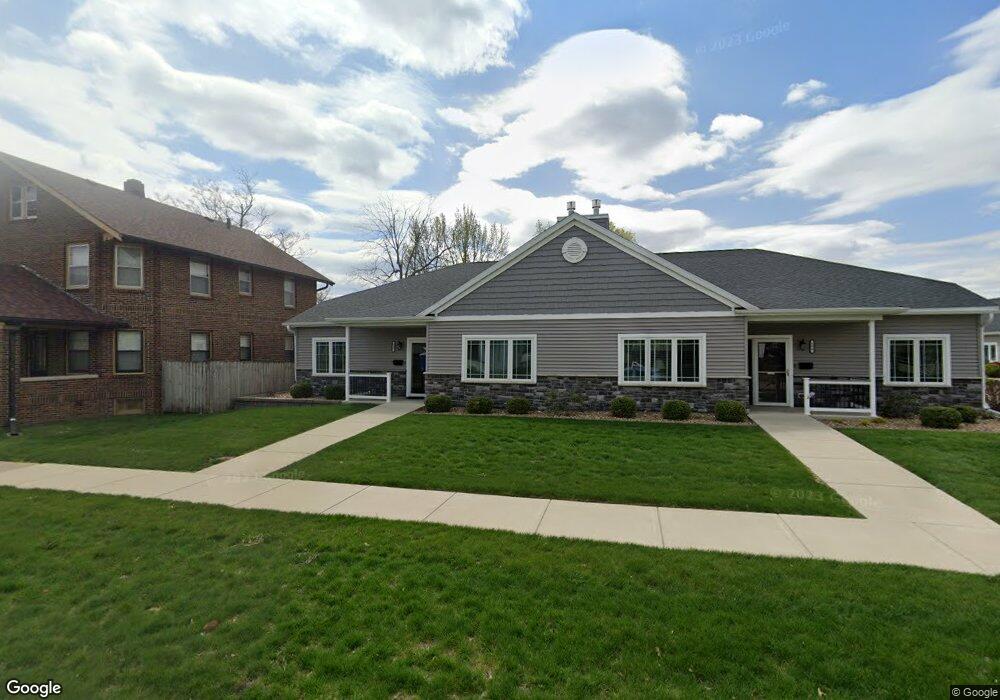 415 N 4th Ave E, Newton, IA 50208 - photo 1