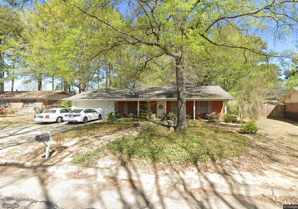 3906 Honeysuckle Ln, Texarkana, TX 75503 - photo 1