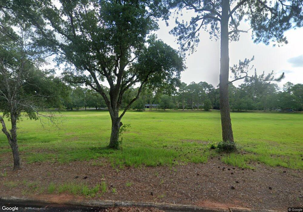 1905 W Lakeridge Dr, Albany, GA 31707 - photo 1