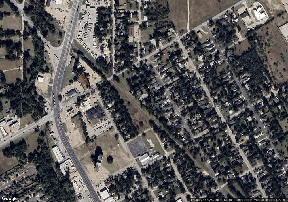 302 Crane Ave, Cleburne, TX 76031 - photo 1