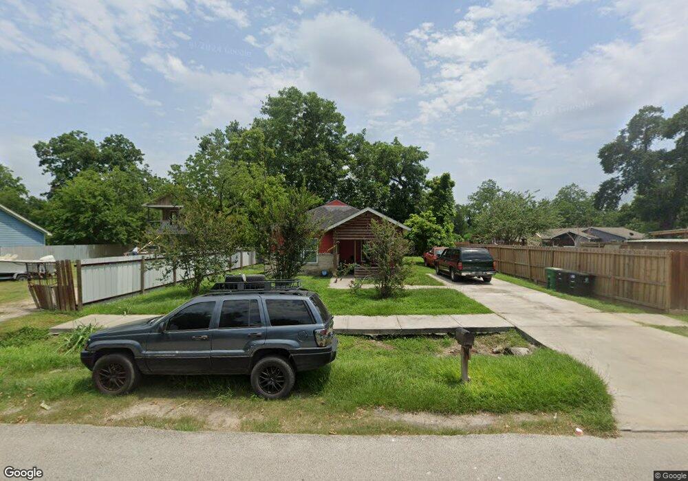 913 Ringold St, Houston, TX 77088 - photo 1