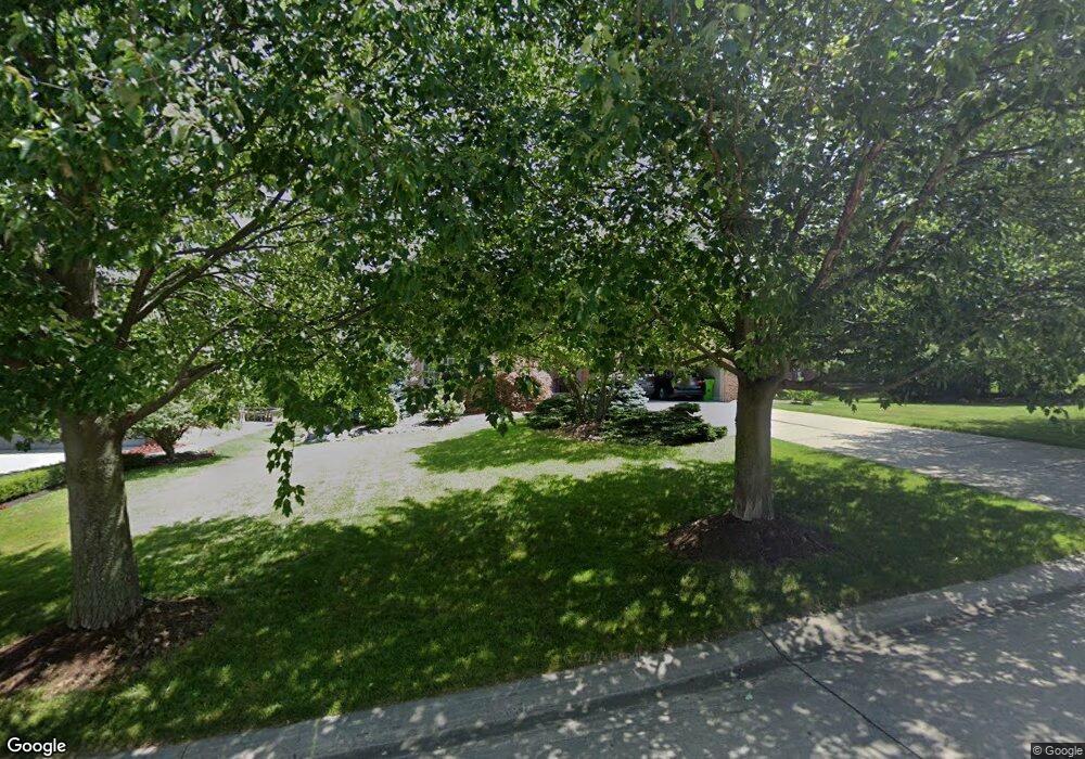 1581 Sugar Maple Way, West Bloomfield, MI 48324 - photo 1